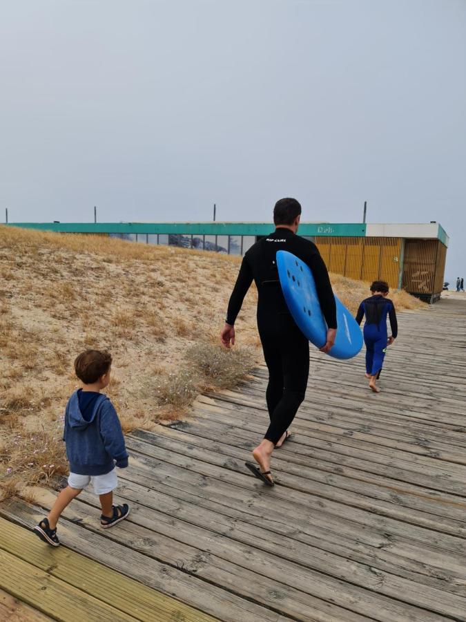 Front Beach Costa Caparica Lisbon コスタ・ダ・カパリカ エクステリア 写真